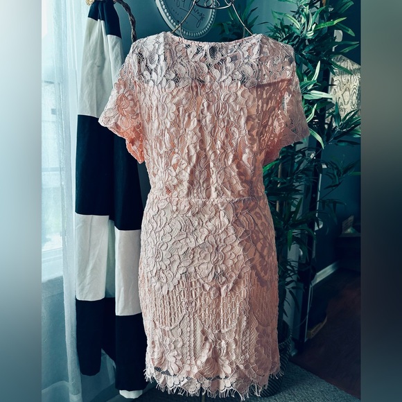 SHEIN Coral Lace cocktail dress - Picture 1 of 8